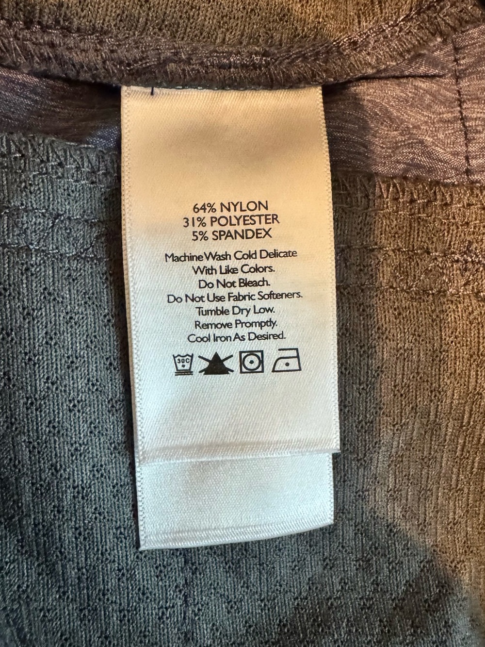Eddie Bauer Dark Blue Cargo Capris - Picture 4 of 5